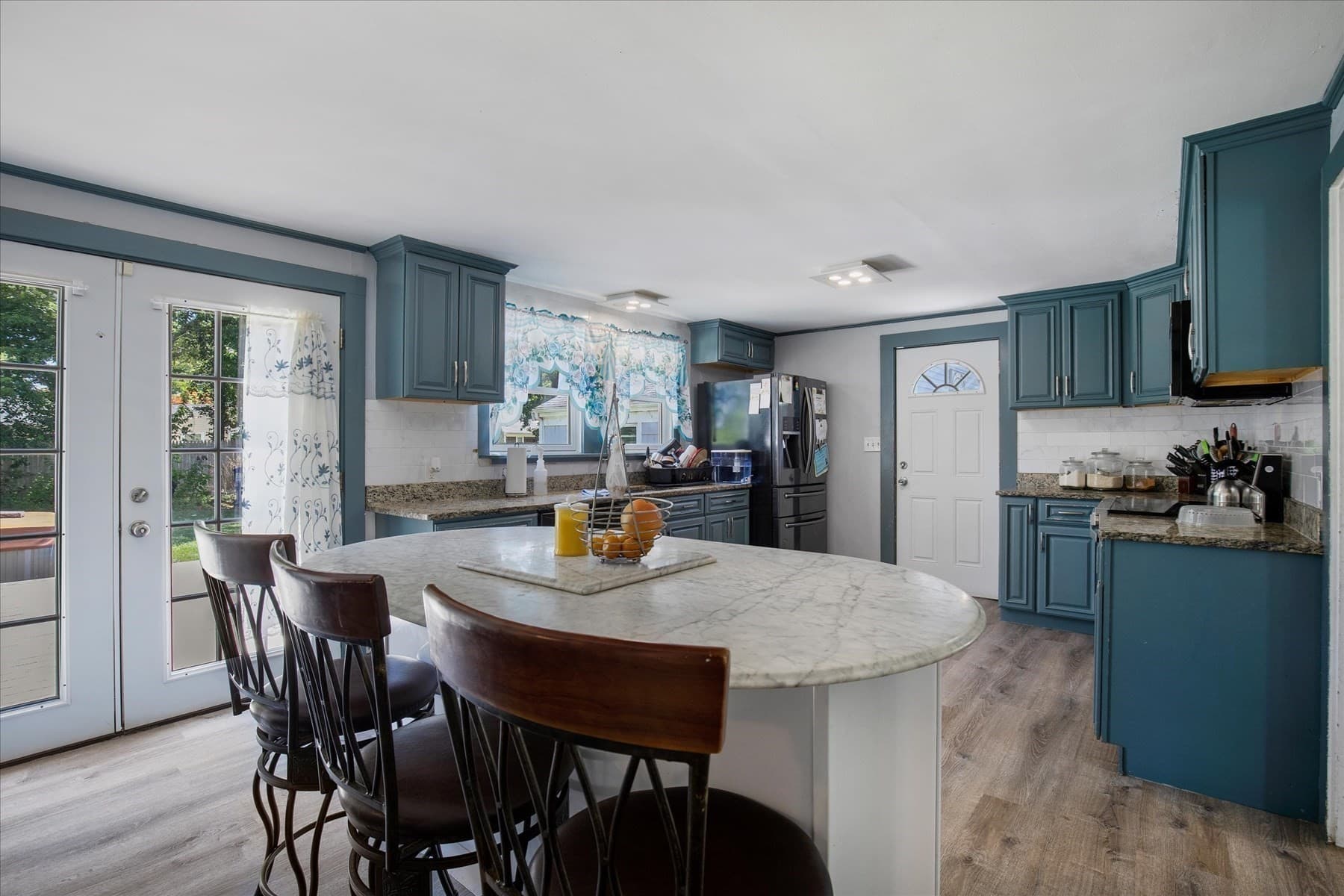 Single Family Residence at 160 Lincoln Rd., Barnstable MA 02601, photo 6 of 28