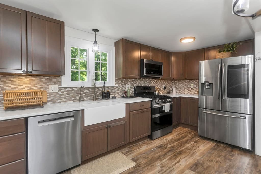30 Cove Island Rd, South Hadley MA 01075 photo 12