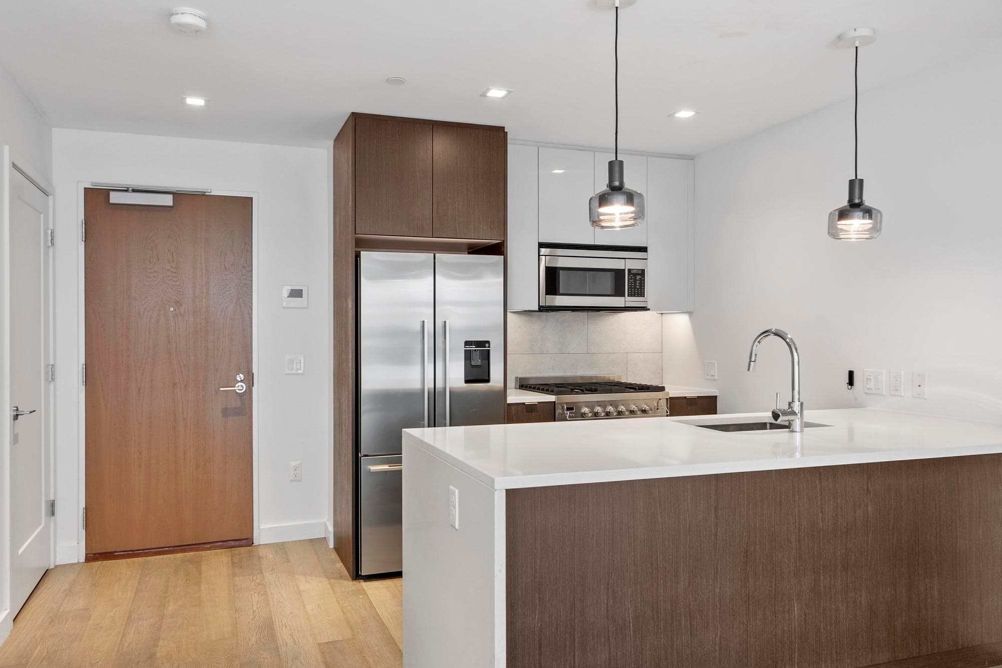 Condominium at 375 Canal St # 703P, Somerville MA 02145, photo 5 of 40