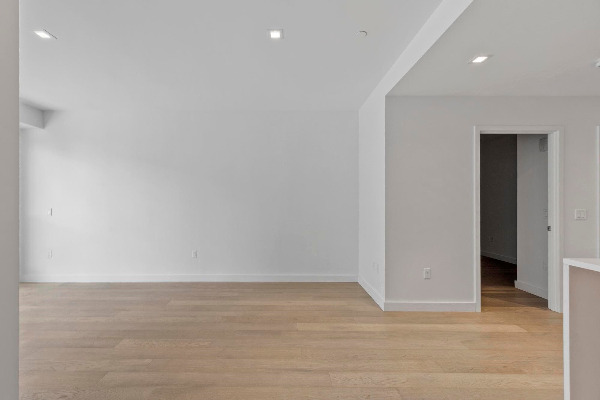 Condominium at 375 Canal St # 703P, Somerville MA 02145, photo 9 of 40