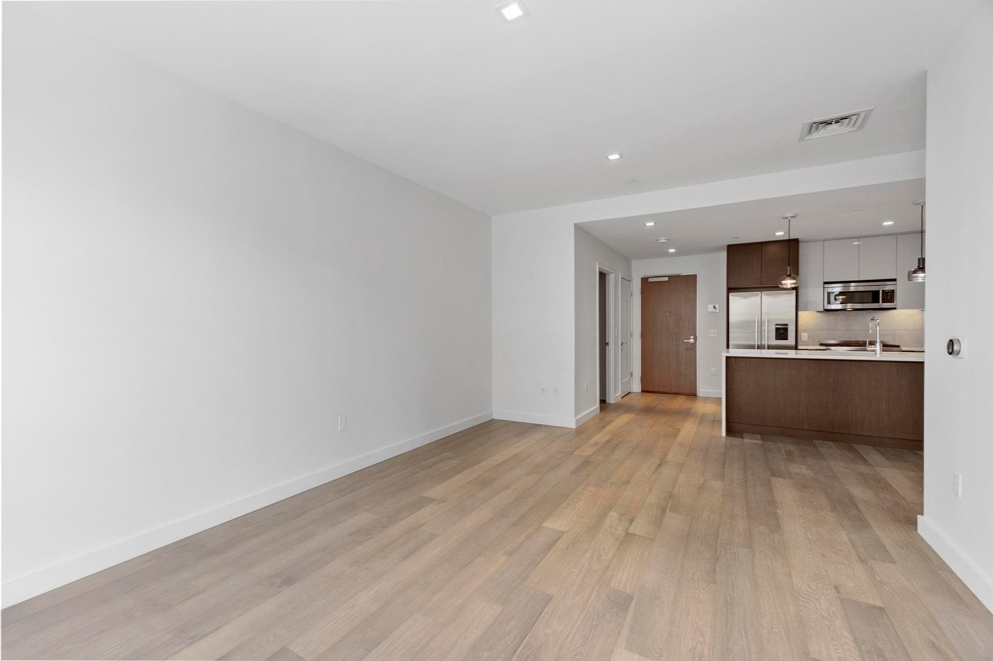Condominium at 375 Canal St # 703P, Somerville MA 02145, photo 4 of 40