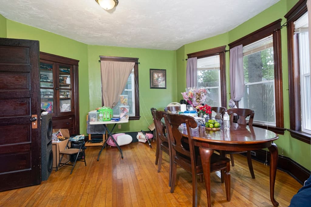 7 Clarence St, Worcester MA 01610 photo 10