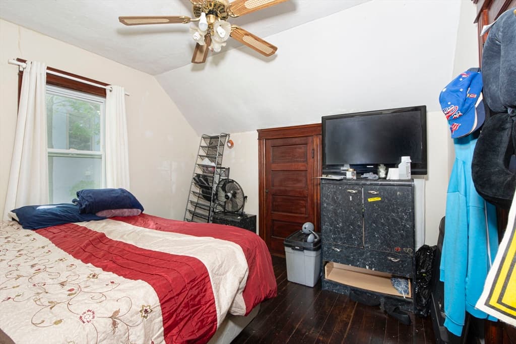 7 Clarence St, Worcester MA 01610 photo 18