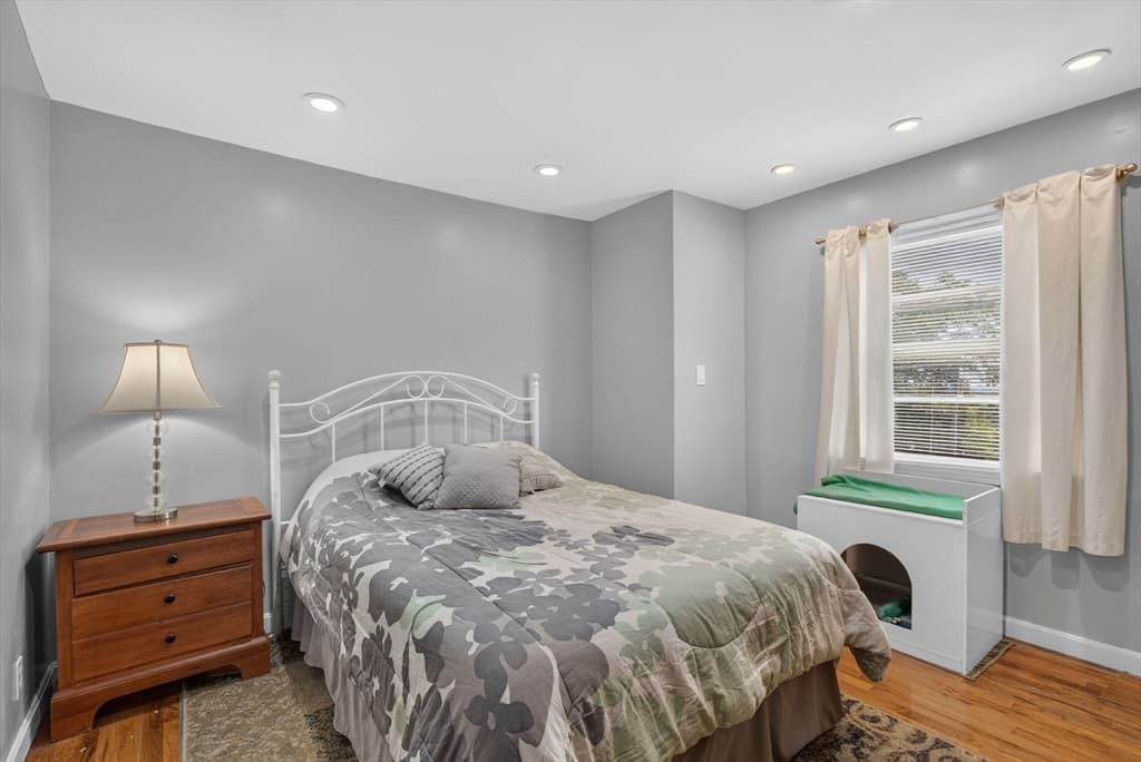 60 Harriett Ave, Burlington MA 01803 photo 25