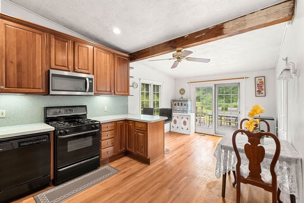 5 Main St, Acton MA 01720 photo 11