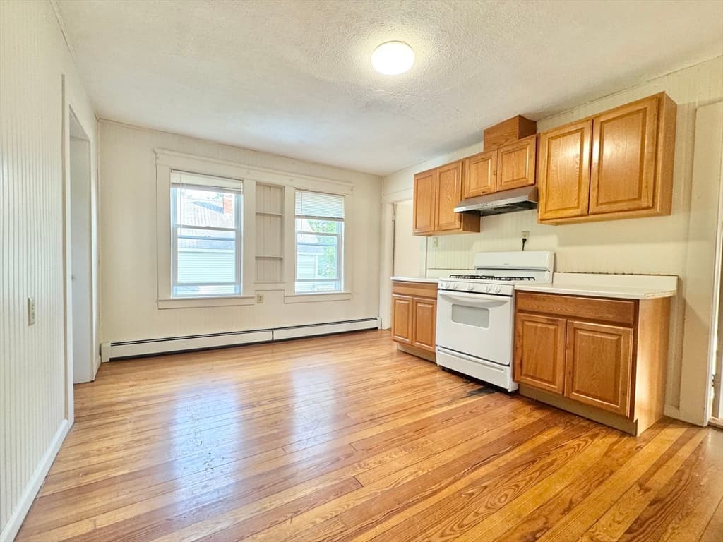 51 Rosemont Street, Lowell MA 01854 photo 3