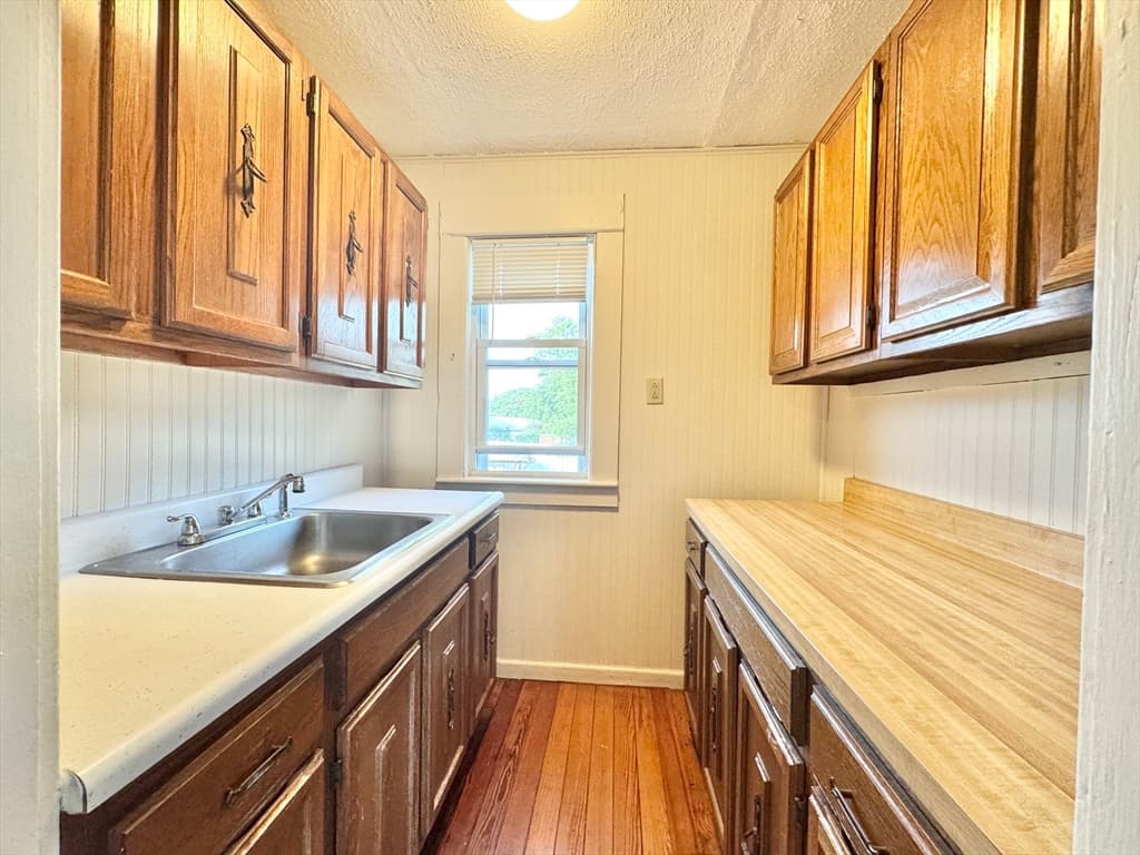 51 Rosemont Street, Lowell MA 01854 photo 4