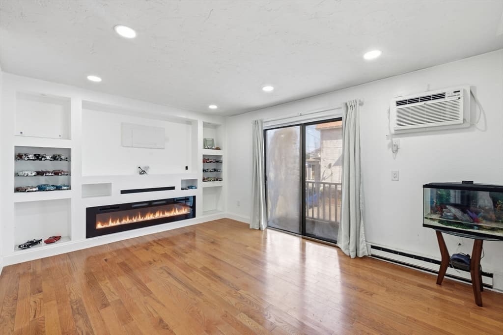 15 Houghton St # 6, Worcester MA 01604 photo 7