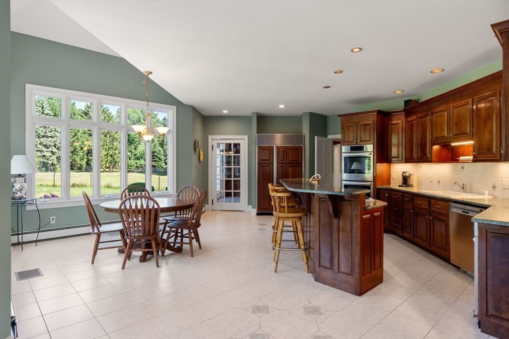 16 Longmeadow Rd, Milton MA 02186 photo 12