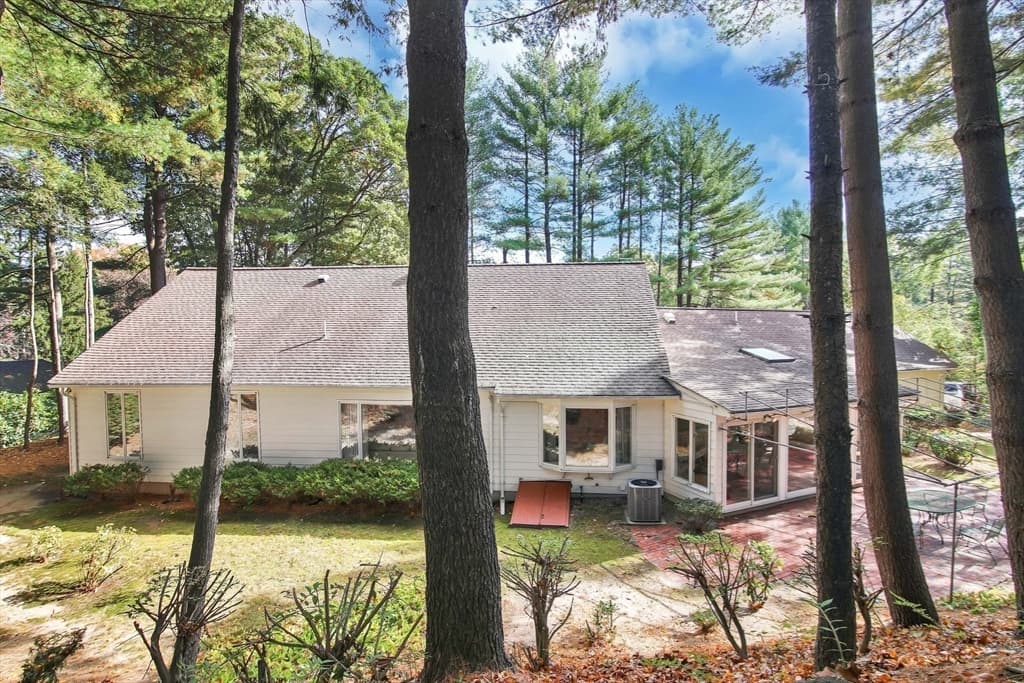 208 Tanglewood Dr, Longmeadow MA 01106 photo 37