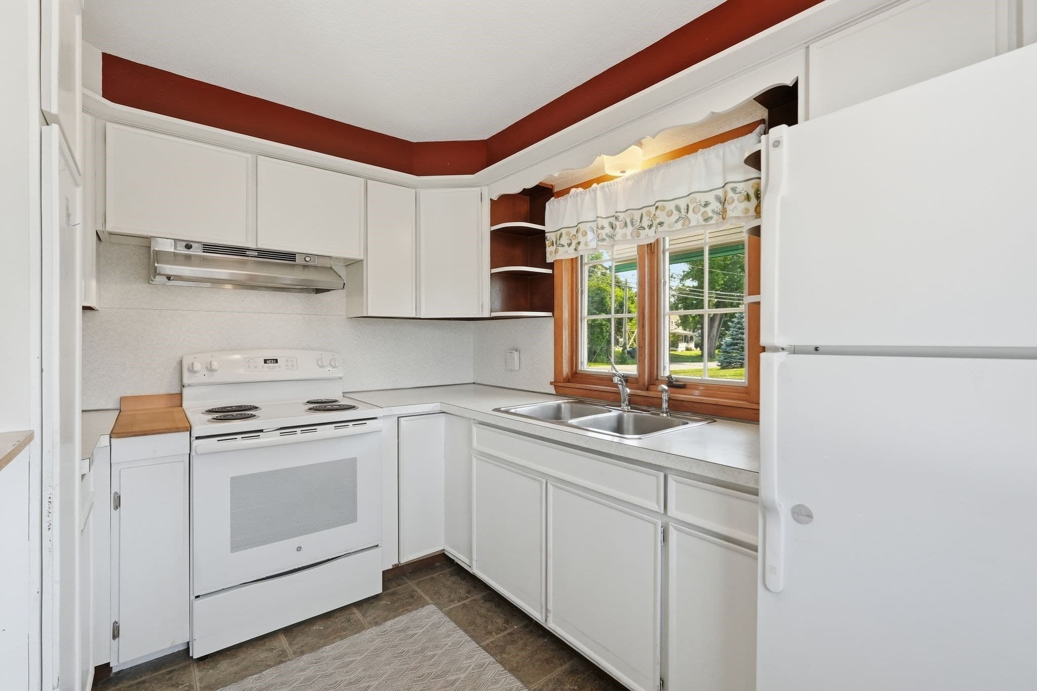 Single Family Residence at 71 Chestnut St, Hatfield MA 01038, Hatfield, photo 9 of 38