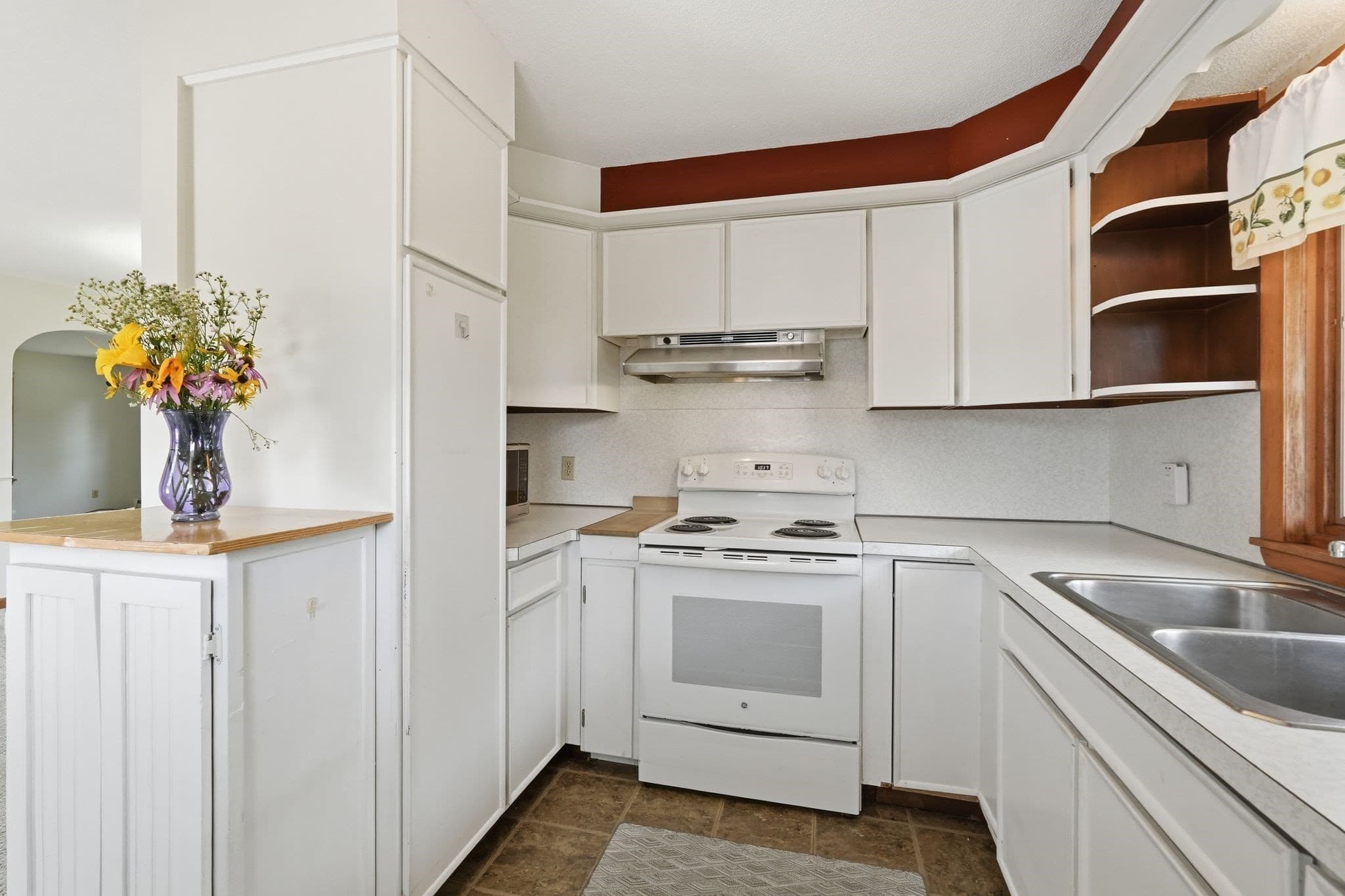 Single Family Residence at 71 Chestnut St, Hatfield MA 01038, Hatfield, photo 8 of 38