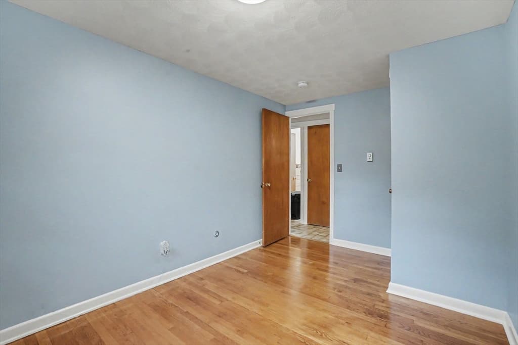 Single Family Residence at 35 Park Forest Rd, Springfield MA 01118, Springfield, photo 27 of 41