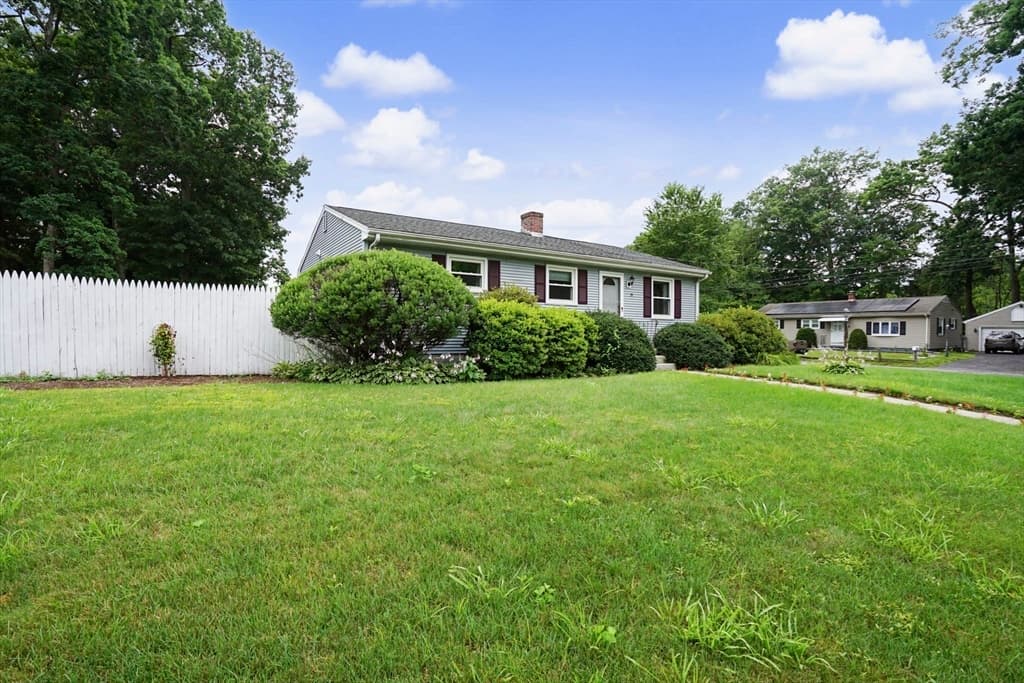 Single Family Residence at 35 Park Forest Rd, Springfield MA 01118, Springfield, photo 38 of 41