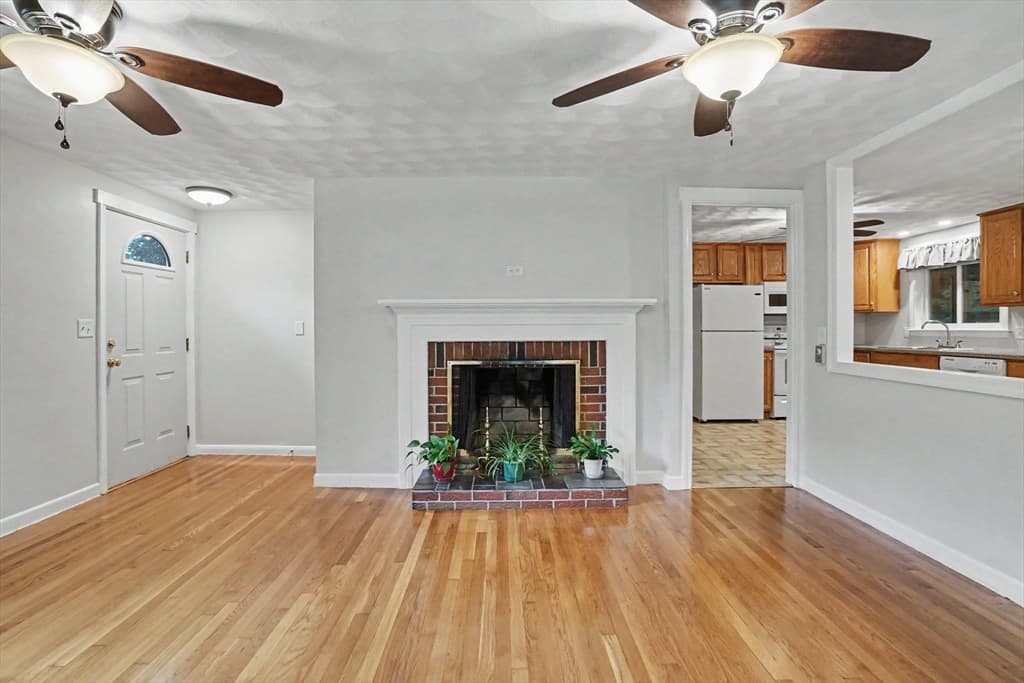 Single Family Residence at 35 Park Forest Rd, Springfield MA 01118, Springfield, photo 18 of 41