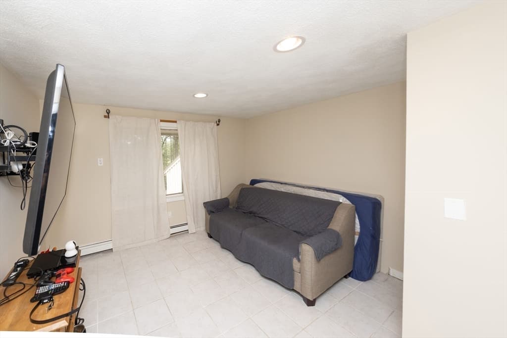 92 Brook St, Hudson MA 01749 photo 10