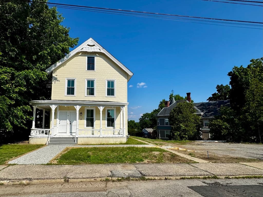 37 Oakes Ave, Southbridge MA 01550 photo 6