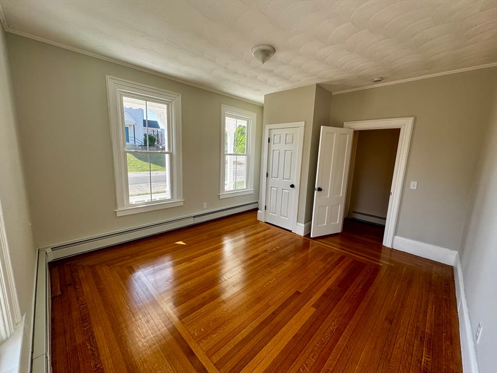 37 Oakes Ave, Southbridge MA 01550 photo 8