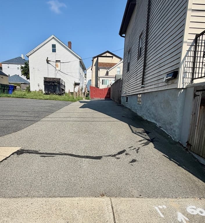 100 Melville St, Fall River MA 02724 photo 2