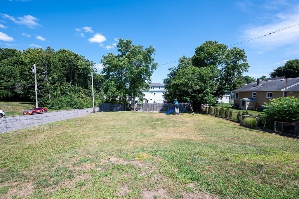 Multi Family at 352 Daniels St, Fitchburg MA 01420, Fitchburg, photo 3 of 42