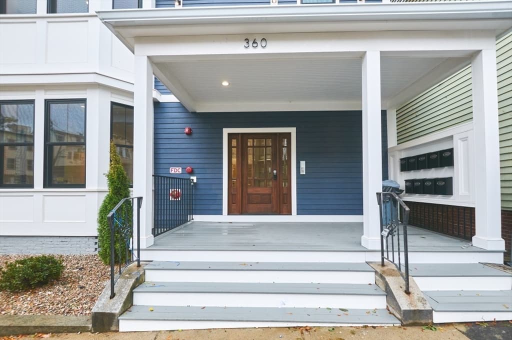 360 Meridian St # 5, Boston MA 02128 photo 12
