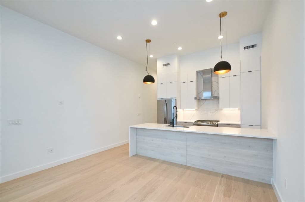 360 Meridian St # 5, Boston MA 02128 photo 3