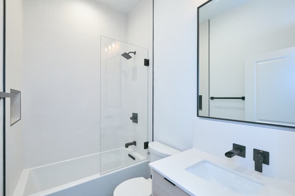 360 Meridian St # 5, Boston MA 02128 photo 11