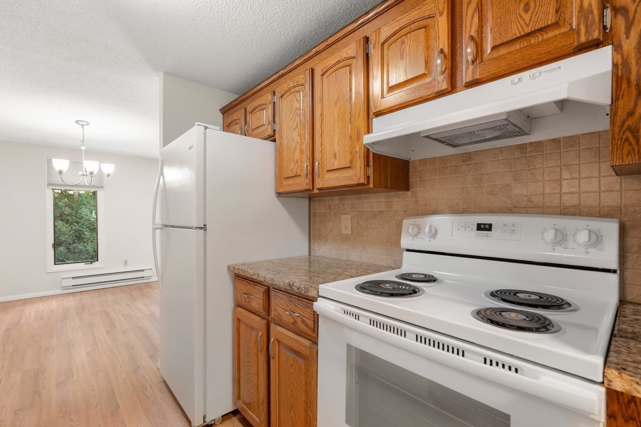 Condominium at 220 Bedford # 5H, Bridgewater MA 02324, Bridgewater, photo 5 of 21