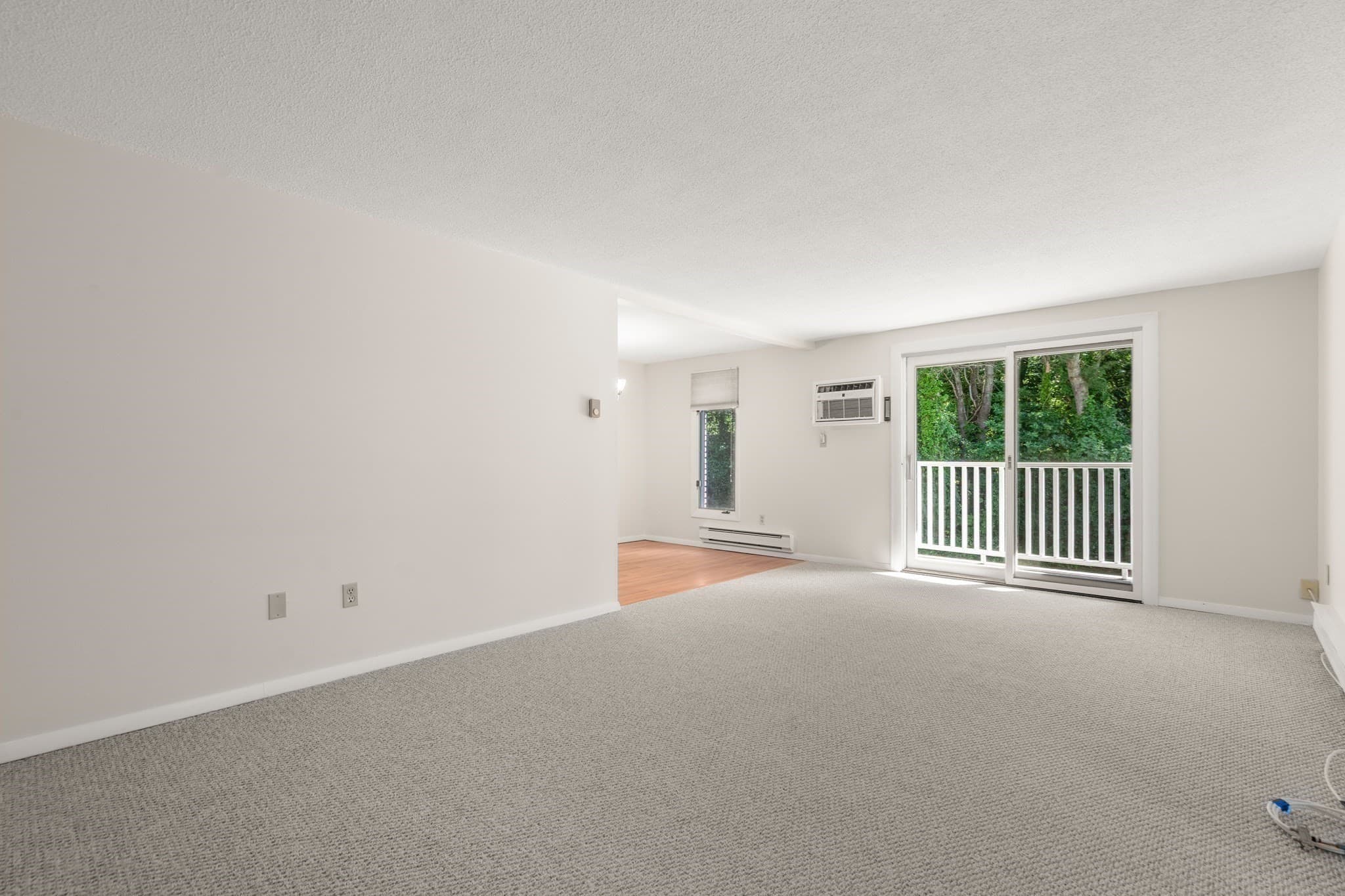 Condominium at 220 Bedford # 5H, Bridgewater MA 02324, Bridgewater, photo 8 of 21