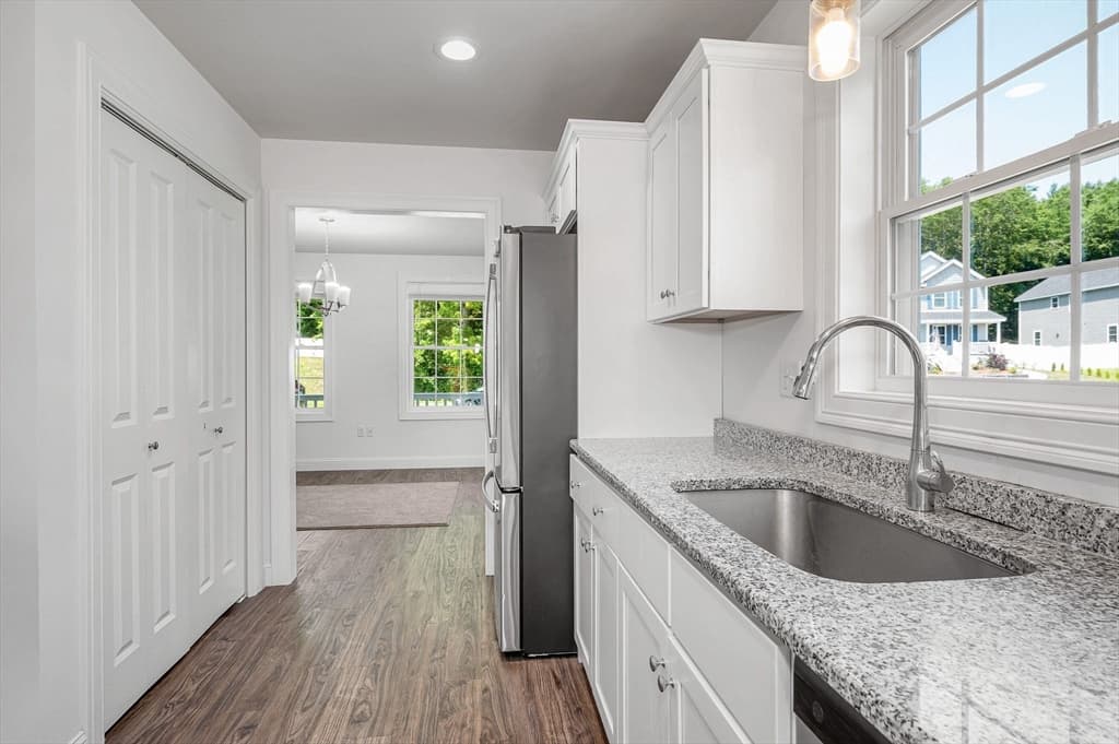 42 Terraceview # A, Hudson NH 03051 photo 9