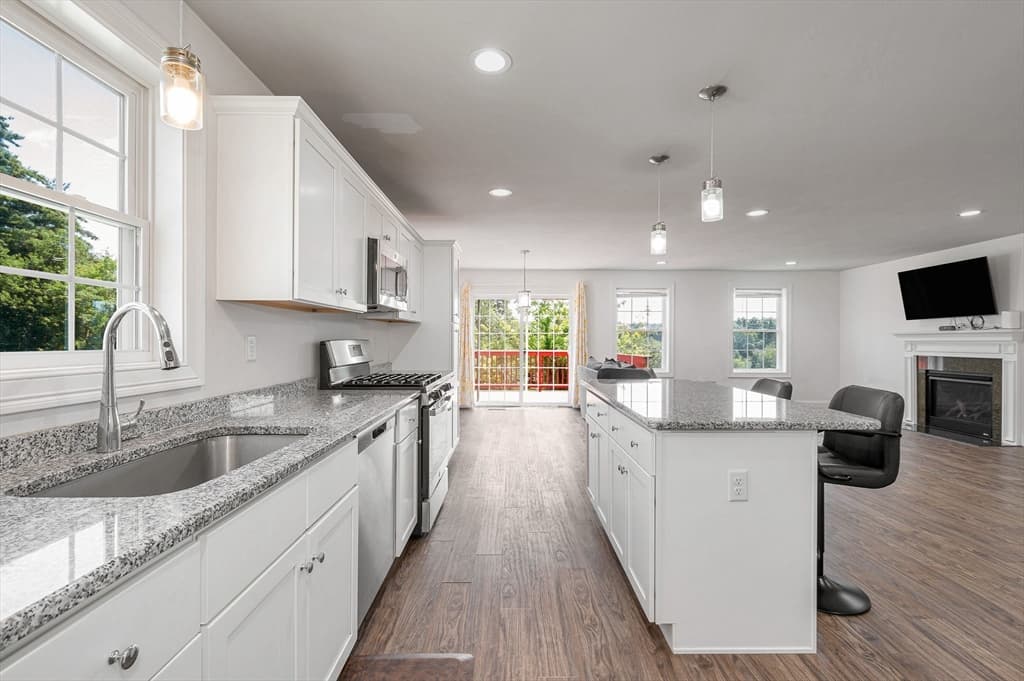 42 Terraceview # A, Hudson NH 03051 photo 10