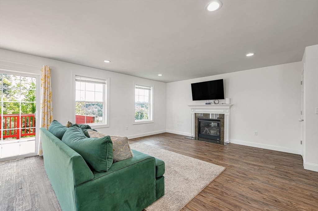 42 Terraceview # A, Hudson NH 03051 photo 19