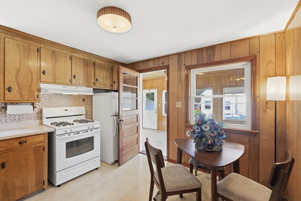 2 Douglas, Lowell MA 01852 photo 10