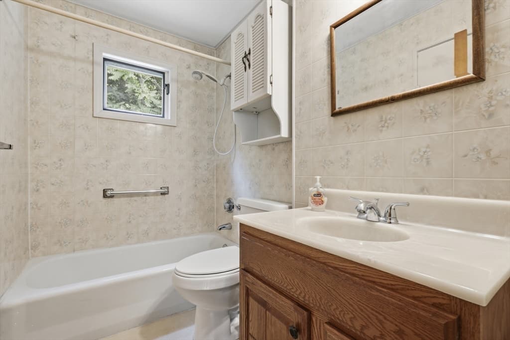 2 Douglas, Lowell MA 01852 photo 15
