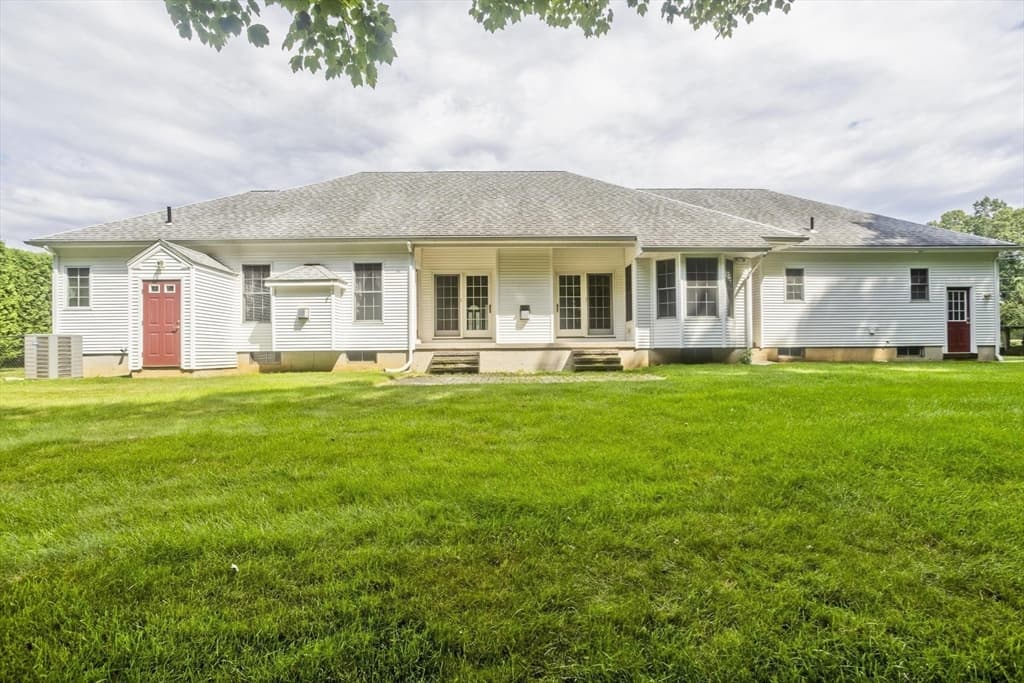 15 Avalon Place, Agawam MA 01030 photo 25