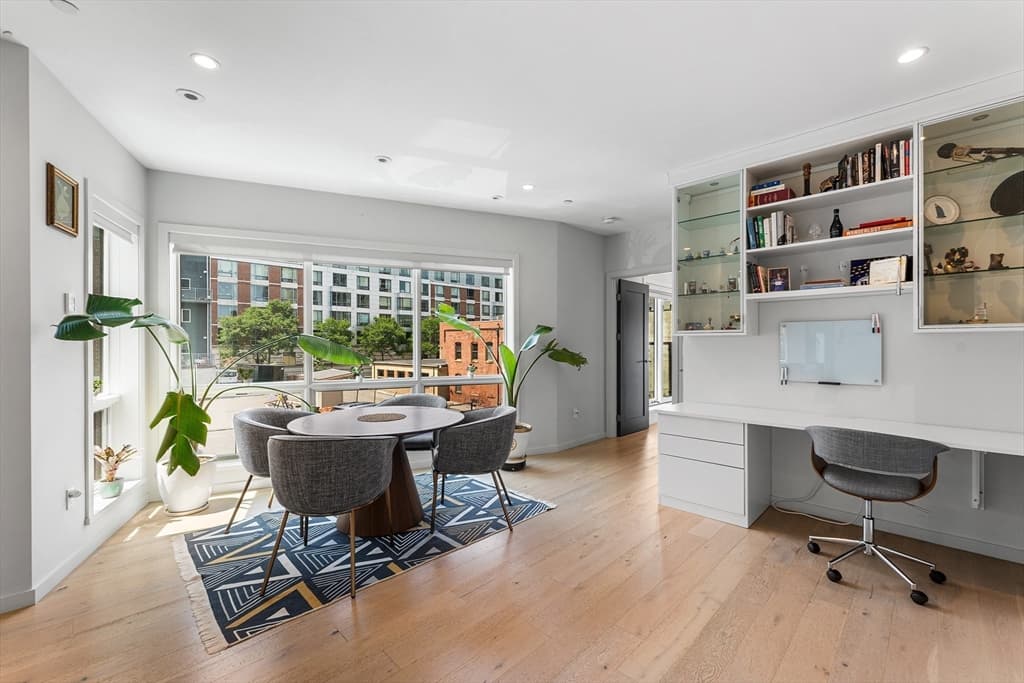 Condominium at 100 A St # 2, Boston MA 02127, photo 13 of 42