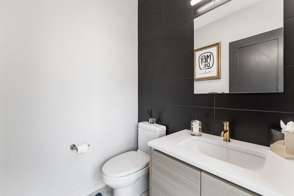 Condominium at 100 A St # 2, Boston MA 02127, photo 22 of 42