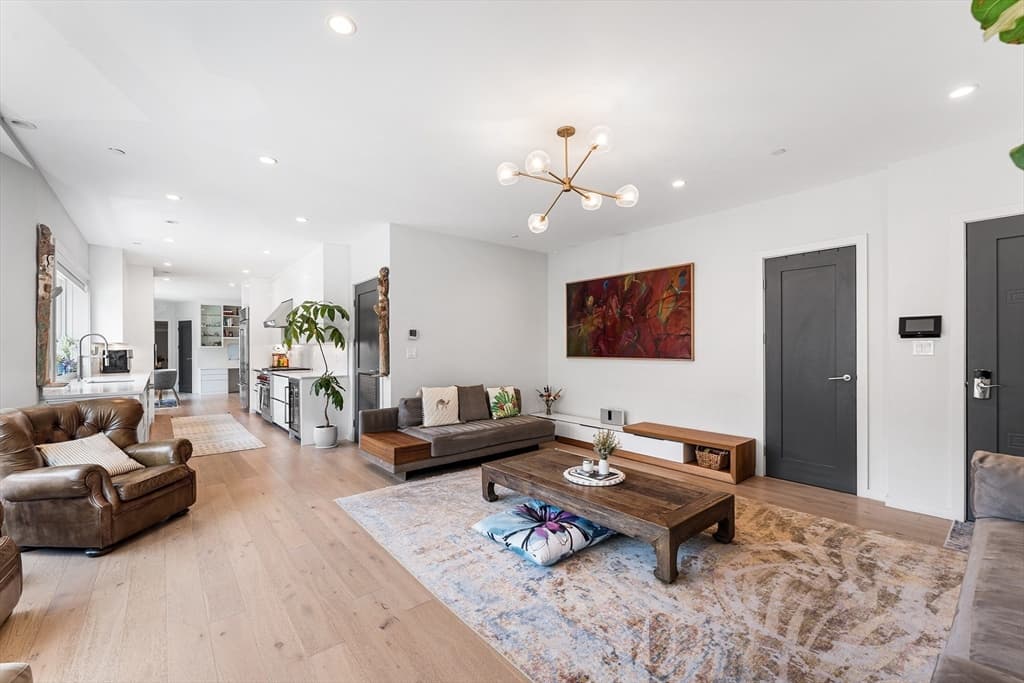 Condominium at 100 A St # 2, Boston MA 02127, photo 5 of 42