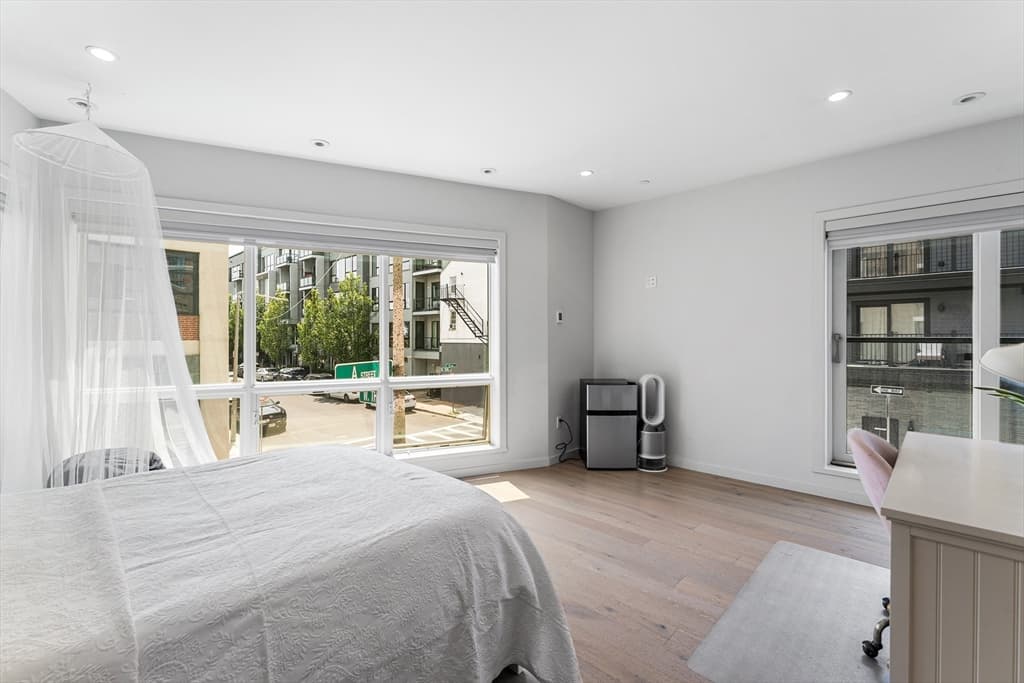 Condominium at 100 A St # 2, Boston MA 02127, photo 24 of 42