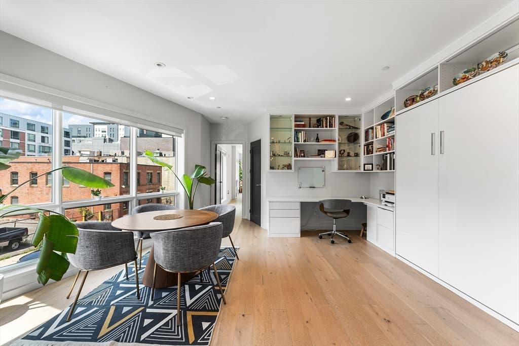 Condominium at 100 A St # 2, Boston MA 02127, photo 11 of 42