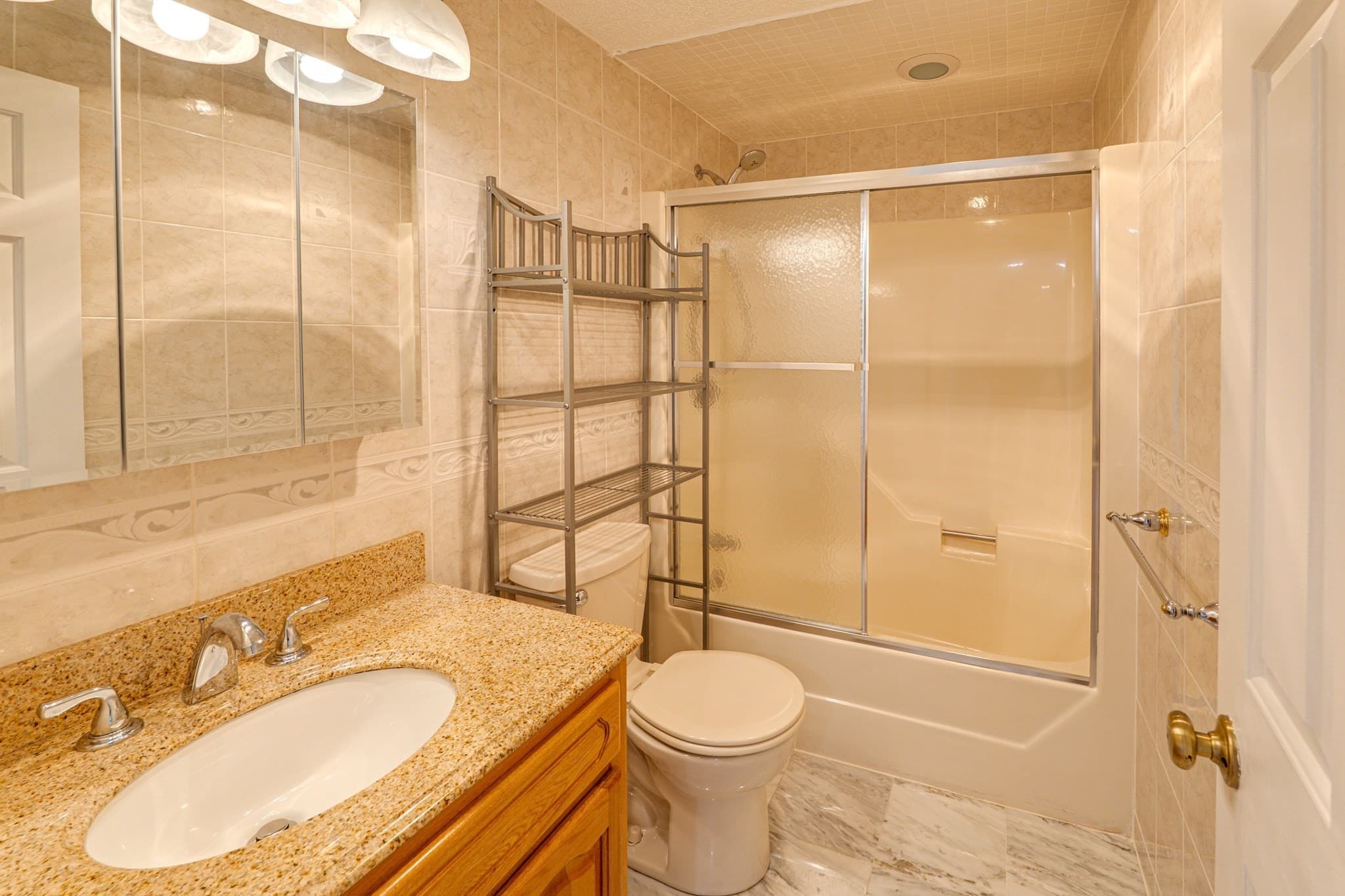 Condominium at 30 Revere Beach Pkwy # 610, Medford MA 02155, photo 25 of 38