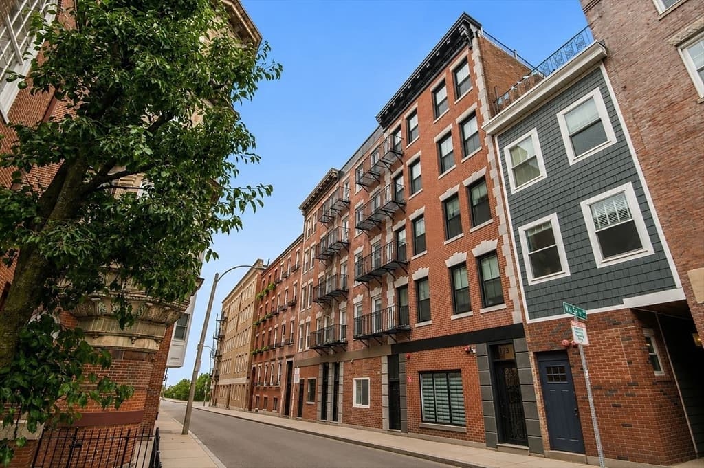 27 Clark Street # 6, Boston MA 02109 photo 20
