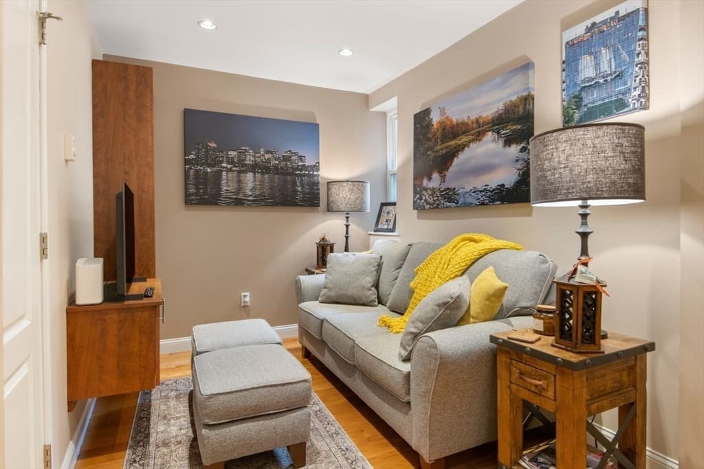 27 Clark Street # 6, Boston MA 02109 photo 11
