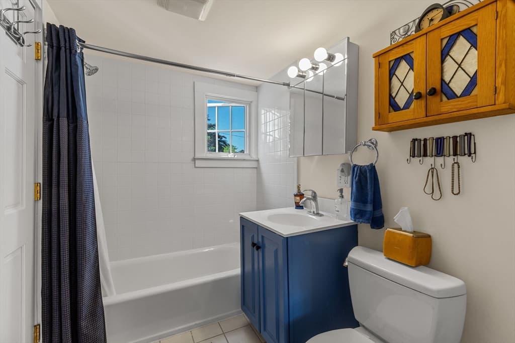 15 Cottage St # 8, Provincetown MA 02657 photo 11