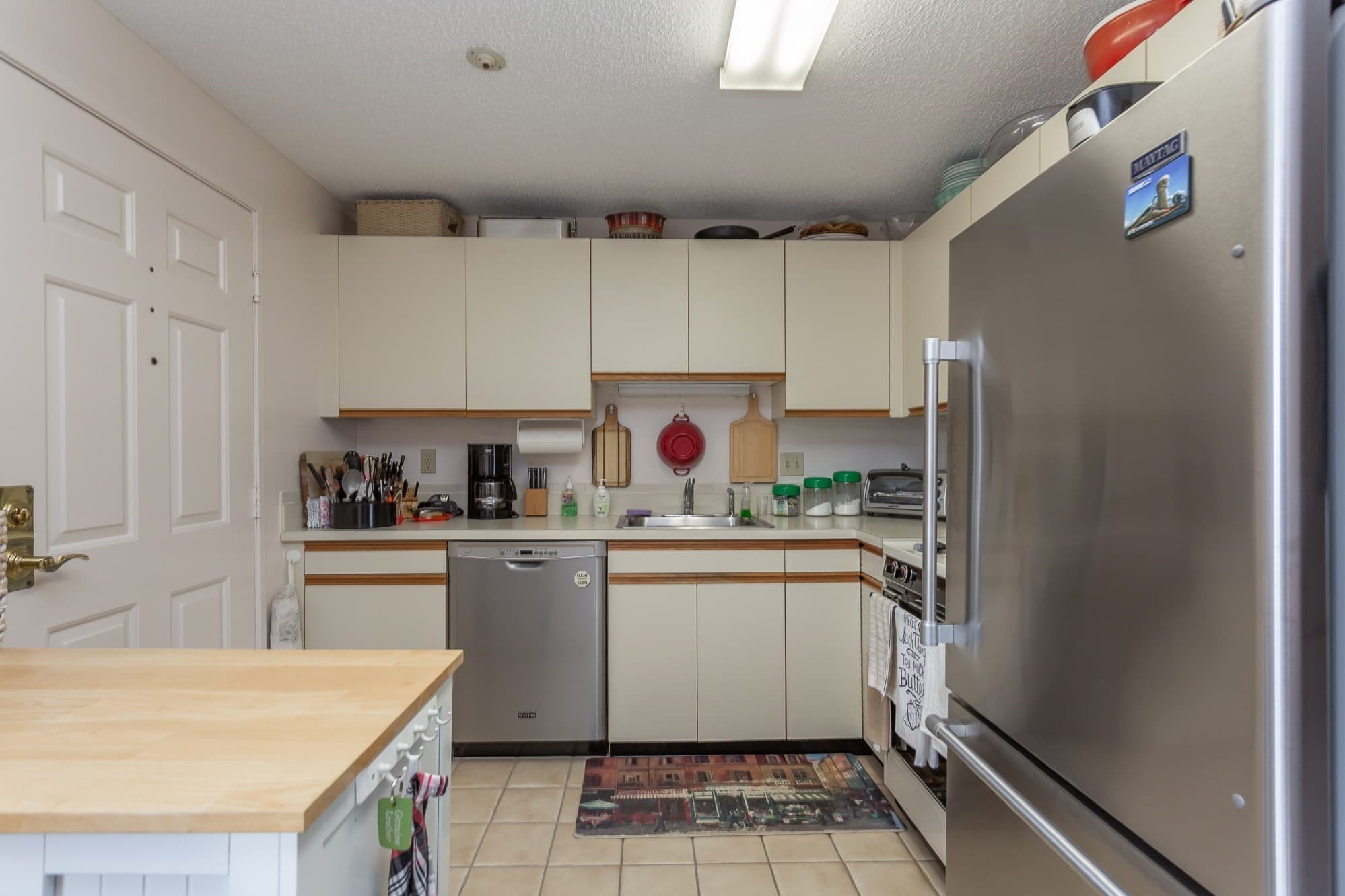 Condominium at 4234 N Main St # 505, Fall River MA 02720, photo 6 of 21