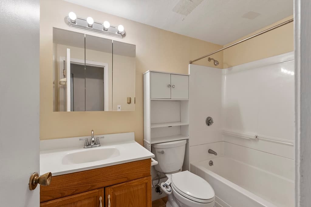 392 Great Rd # A104, Acton MA 01720 photo 8