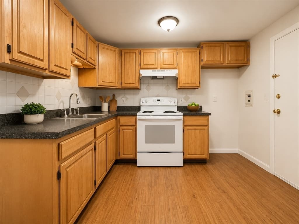 69 W Elm Ter # 1, Brockton MA 02301