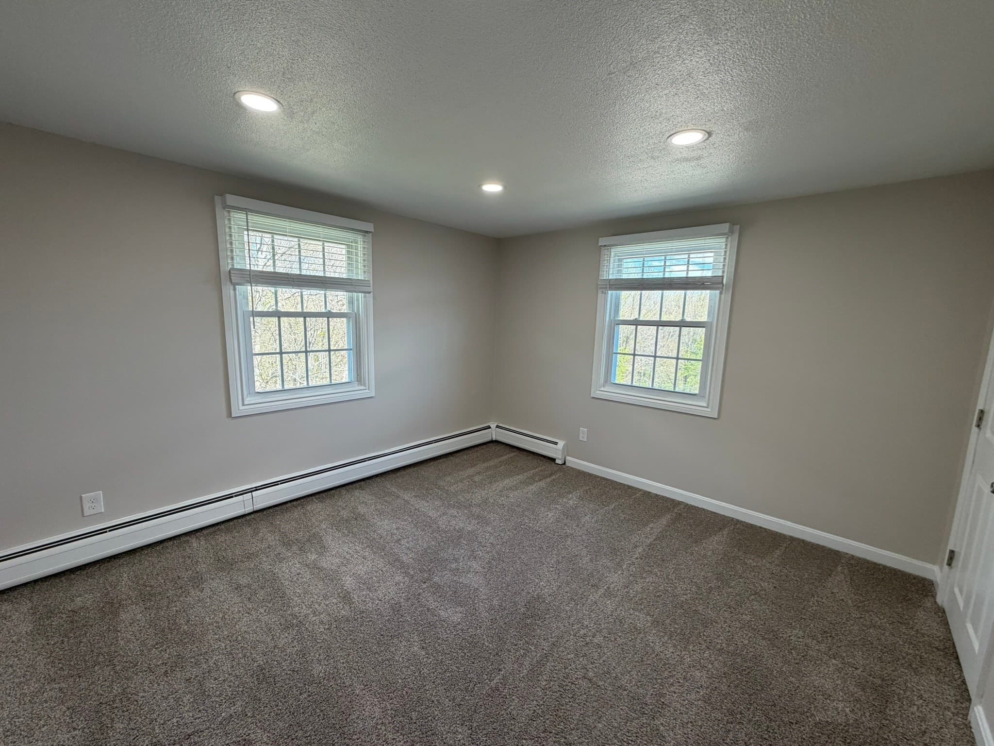 5-9 Family at 90 Ridgewood Lane, Gardner MA 01440, photo 9 of 12