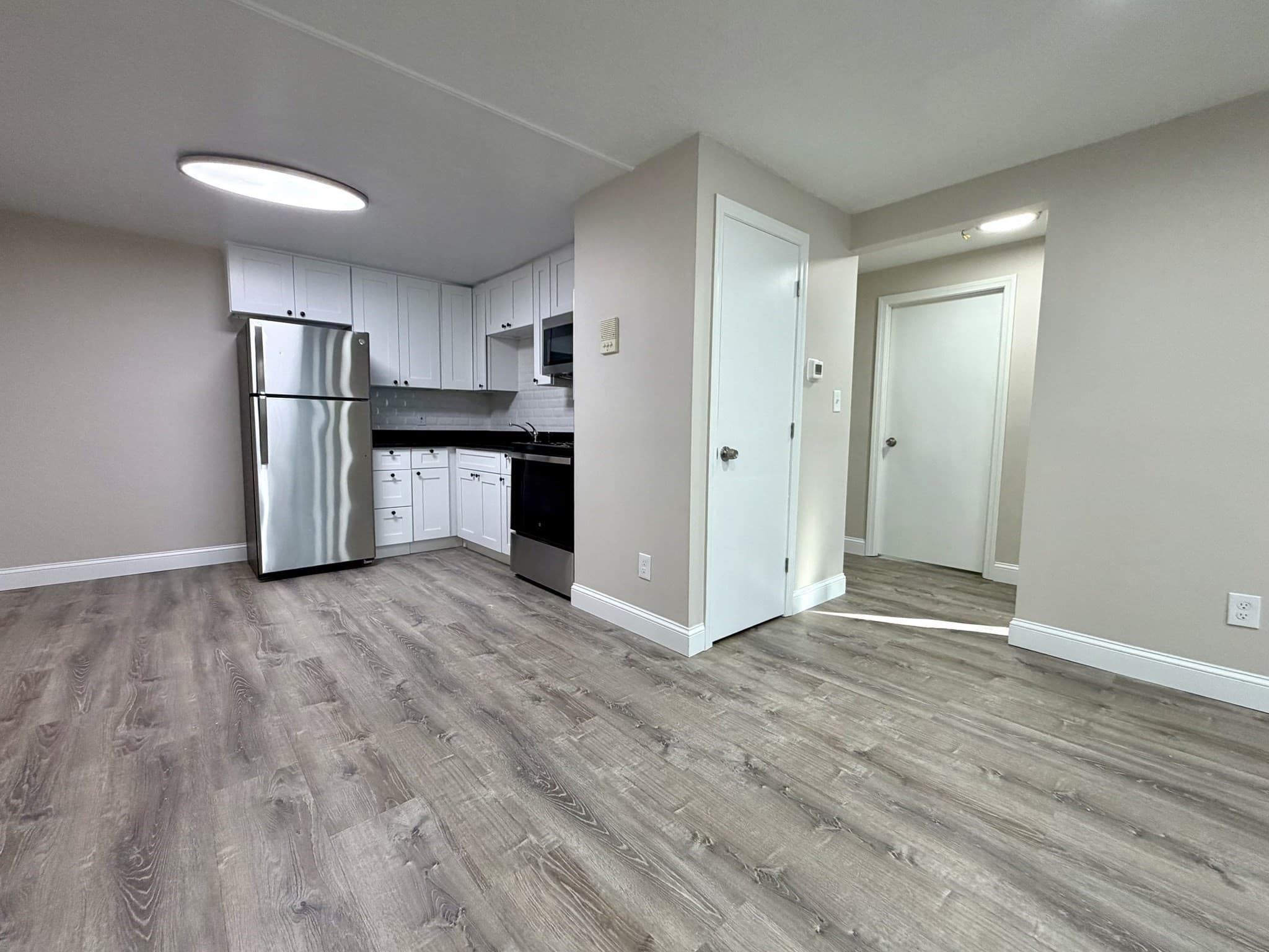 5-9 Family at 90 Ridgewood Lane, Gardner MA 01440, photo 4 of 12