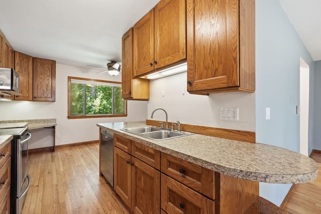 170 E Hadley Rd # 96, Amherst MA 01002 photo 7